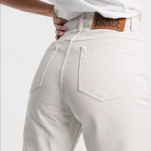 Reclaimed vintage the 91’s mom jean off white